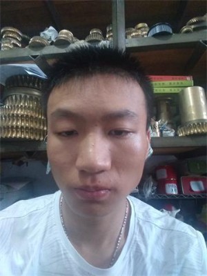 黑暗的我的照片