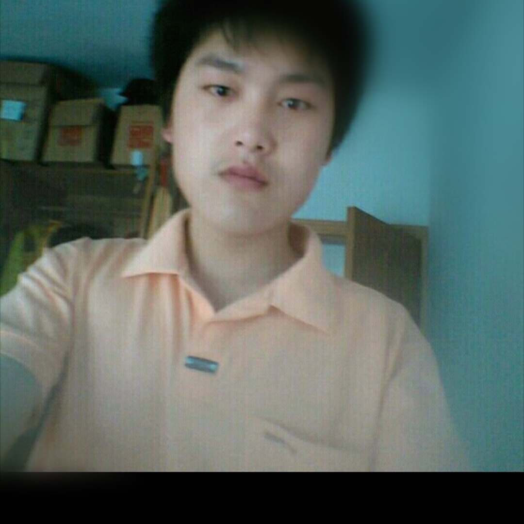 鸿亮的照片