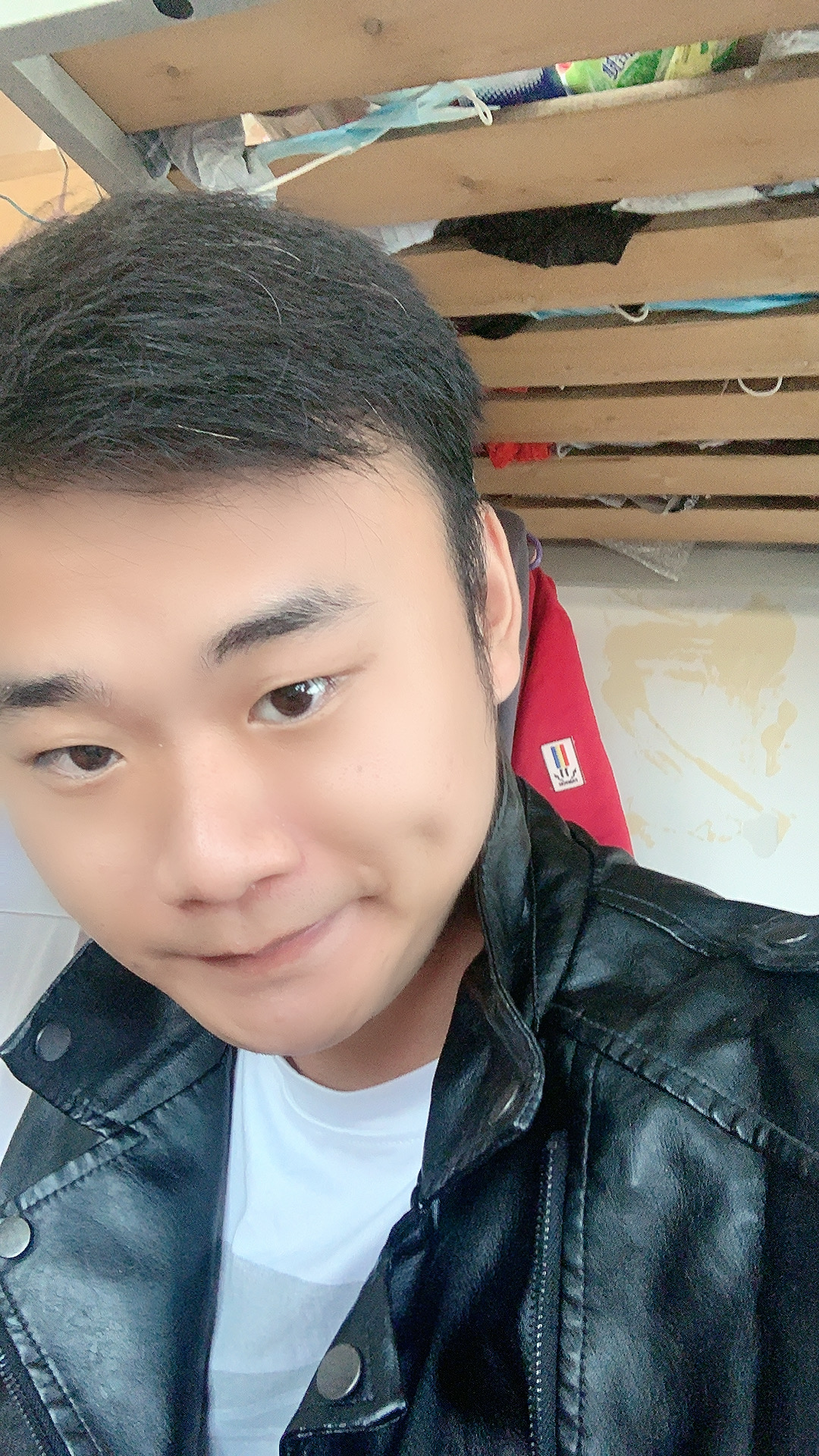 吕凡的照片