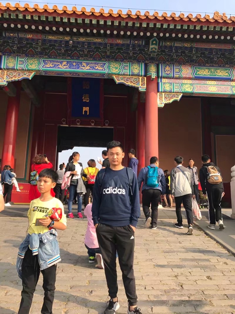 孤独的耿号三的照片