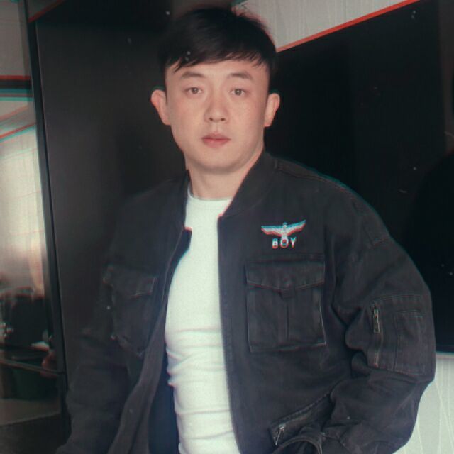 富富德正的照片