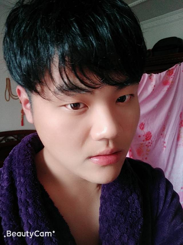 一笑玉悠然的照片