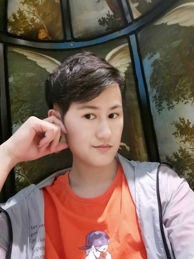 故事从主动开始的照片