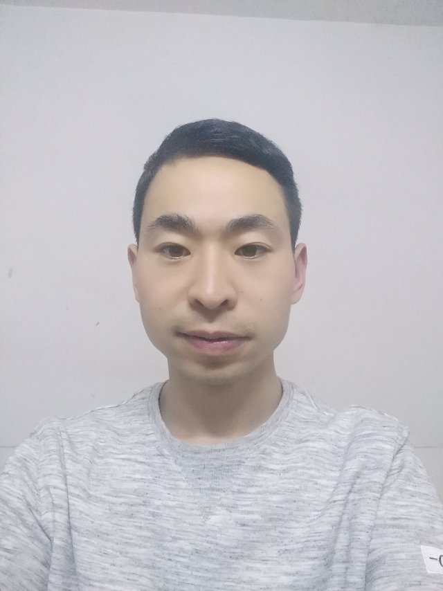 李大悟的照片
