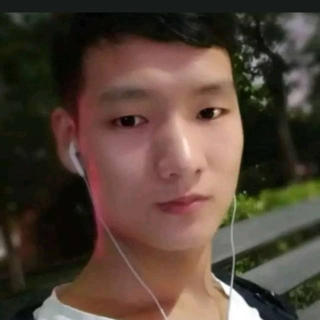 李小有的照片