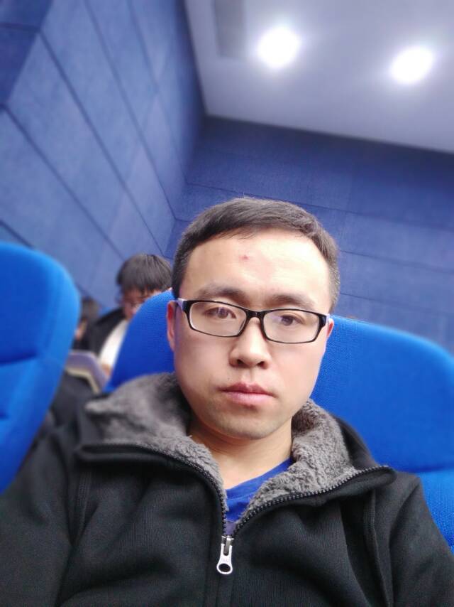 刘锐的照片