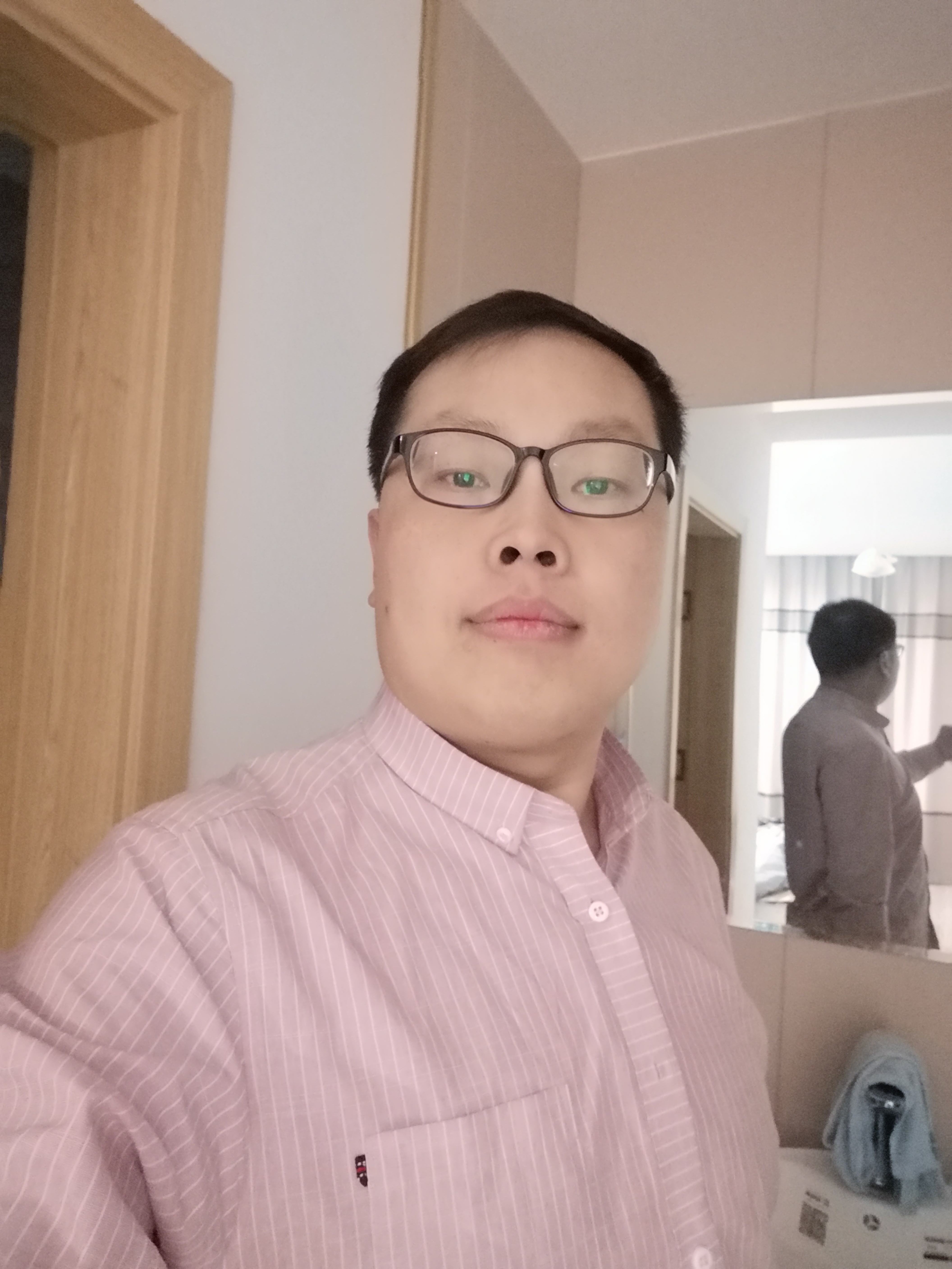 英雄好的照片