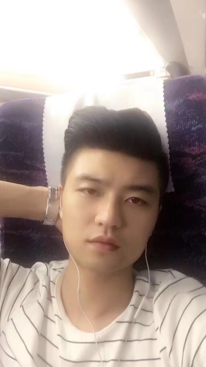 九月下雨天的照片