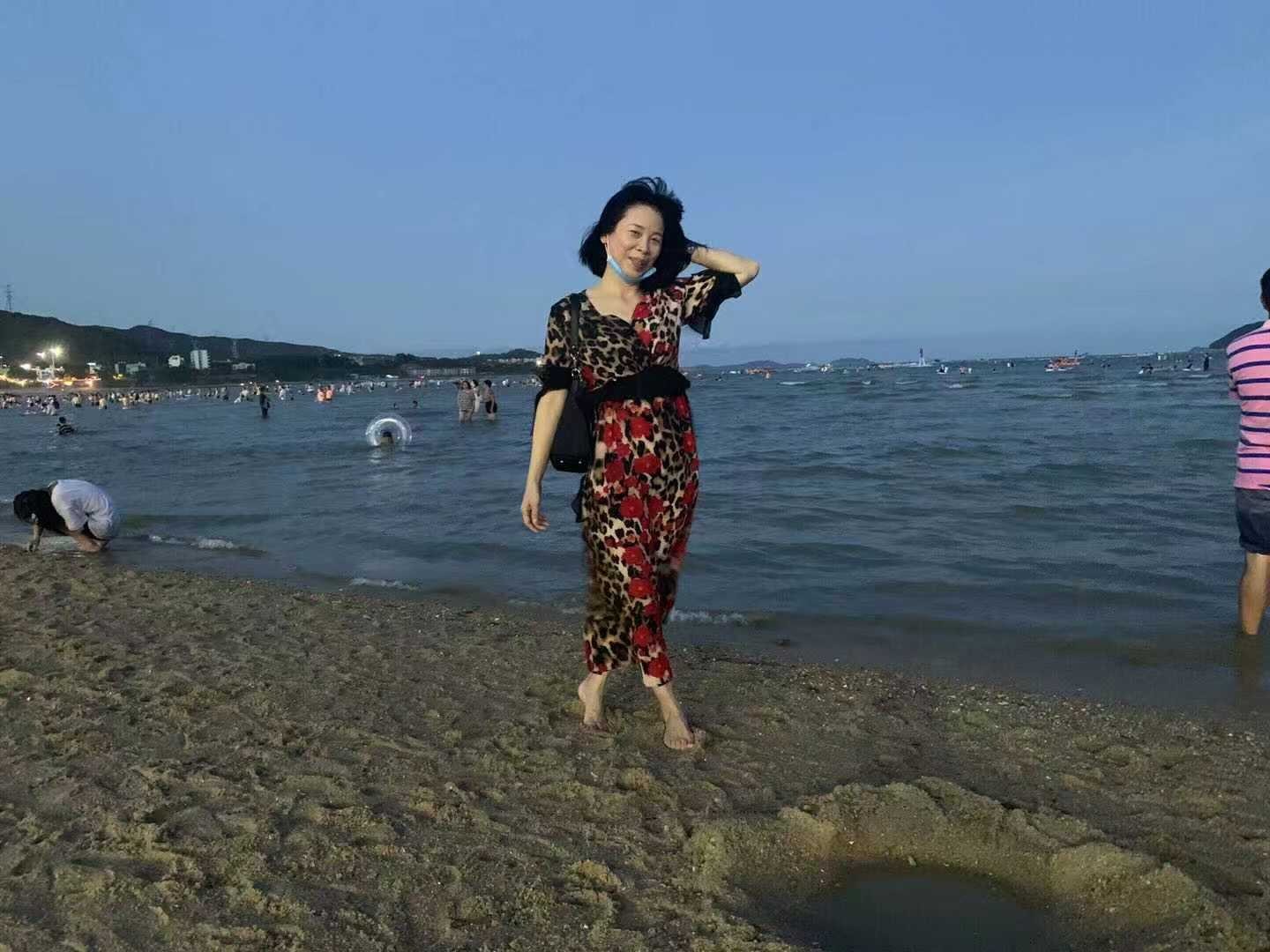 有风骨的女人的照片