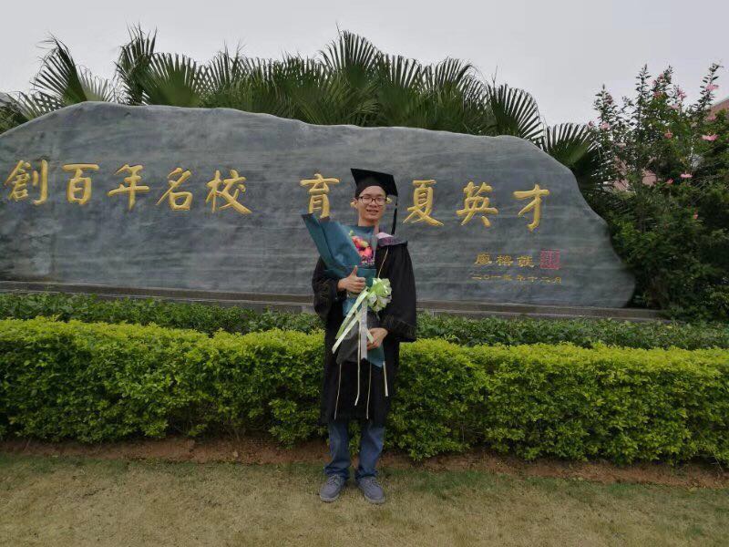 力滨的照片