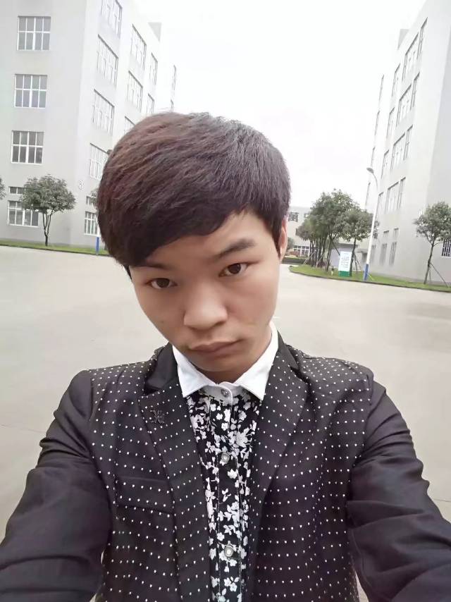 坏坏的惹人爱的照片