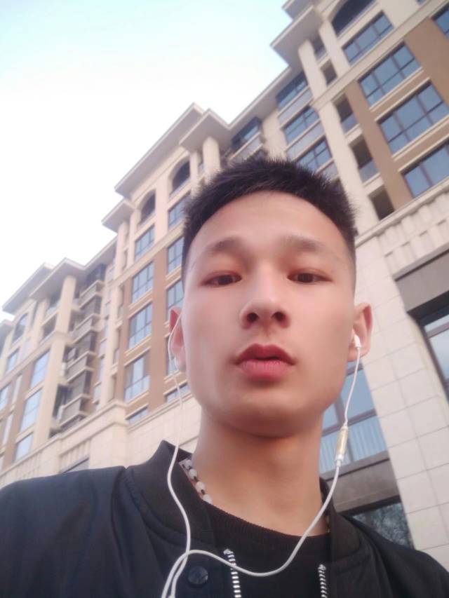 吖哈的照片