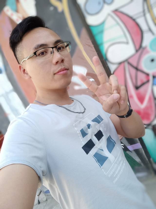 甜蜜小熊猫的照片