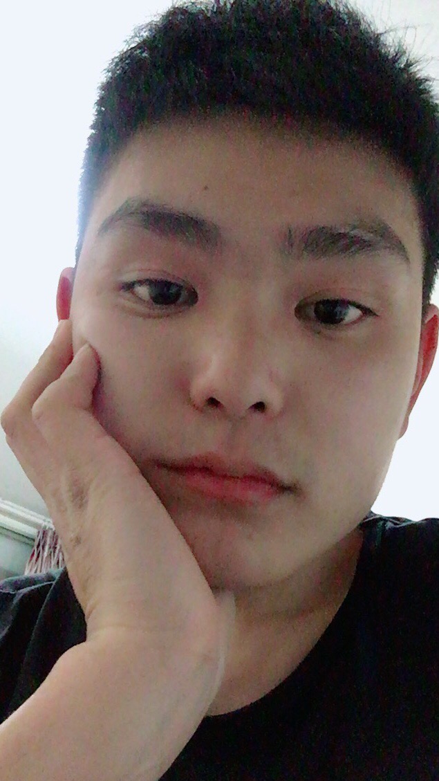 三个石的磊的照片