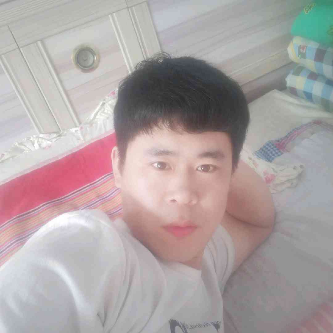 唉  不容易的照片