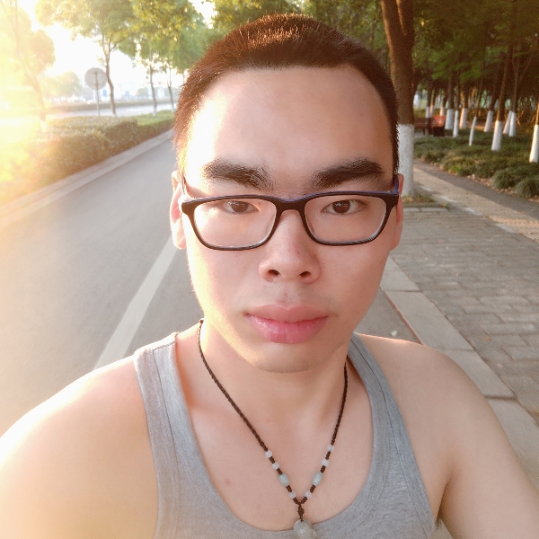 南宫吕布的照片