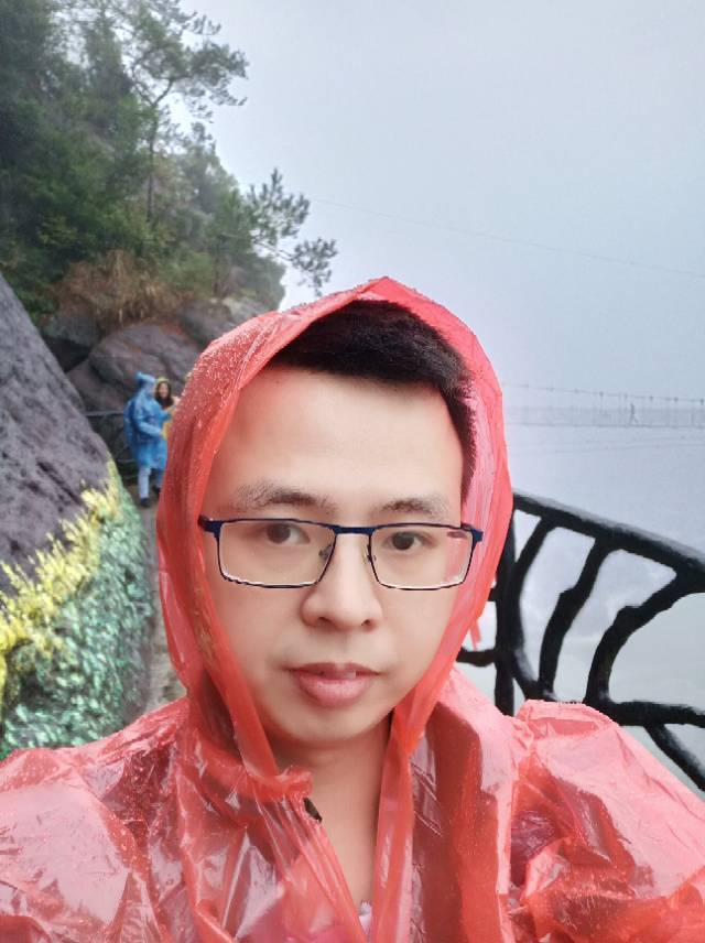 P ursue的照片