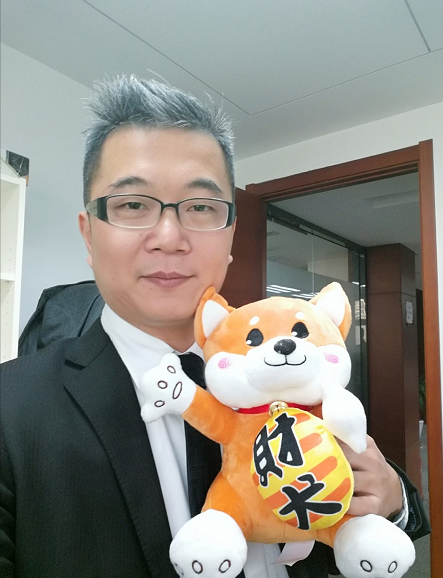 破晓之前的照片