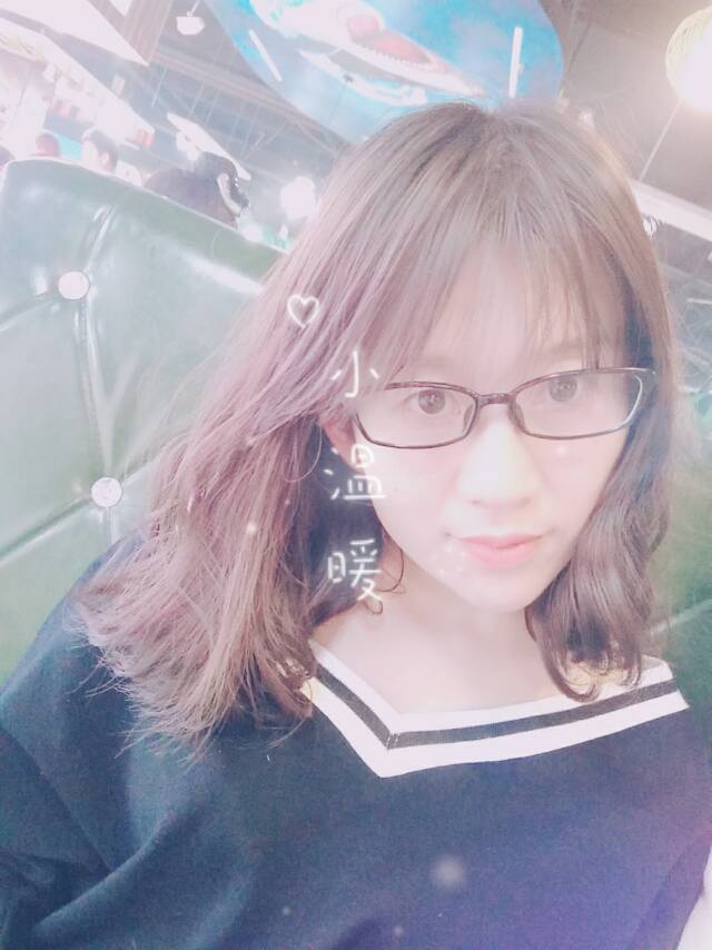 AI幽幽的照片