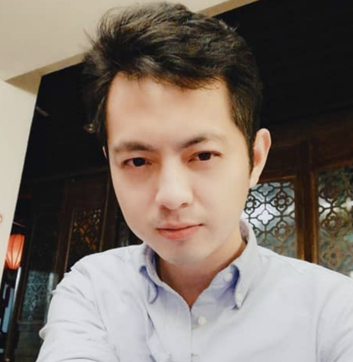 等个旧人的照片