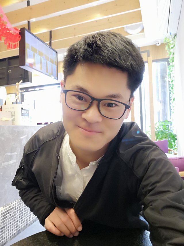 小乔伊的照片