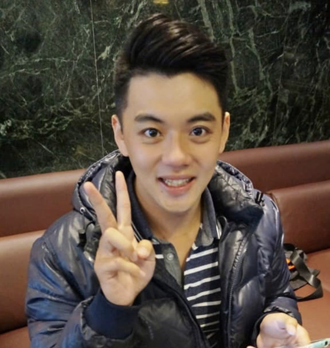 寸心白衫的照片