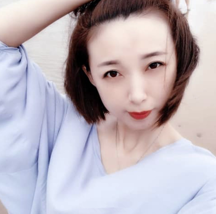 月来满琴书的照片