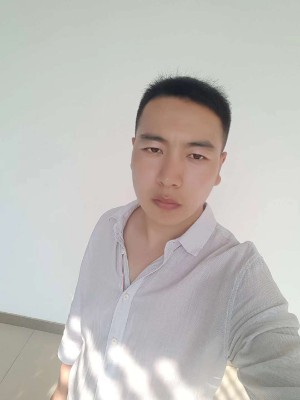 中里毅的照片