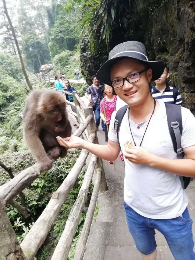 抓住你勒的照片
