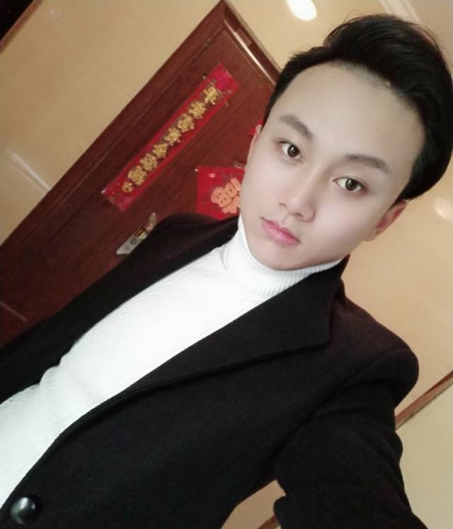 商务的我可爱的你的照片