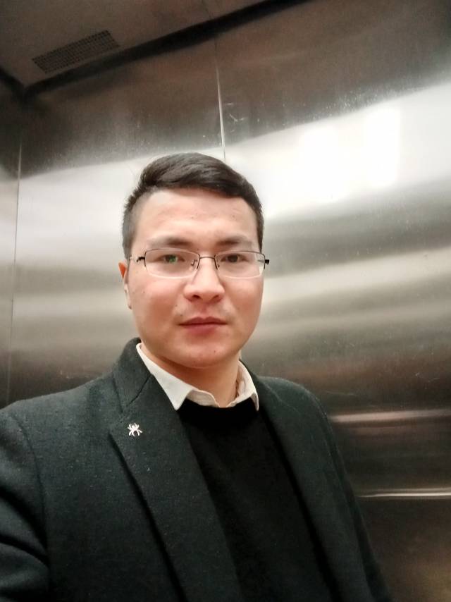 a浩然的照片