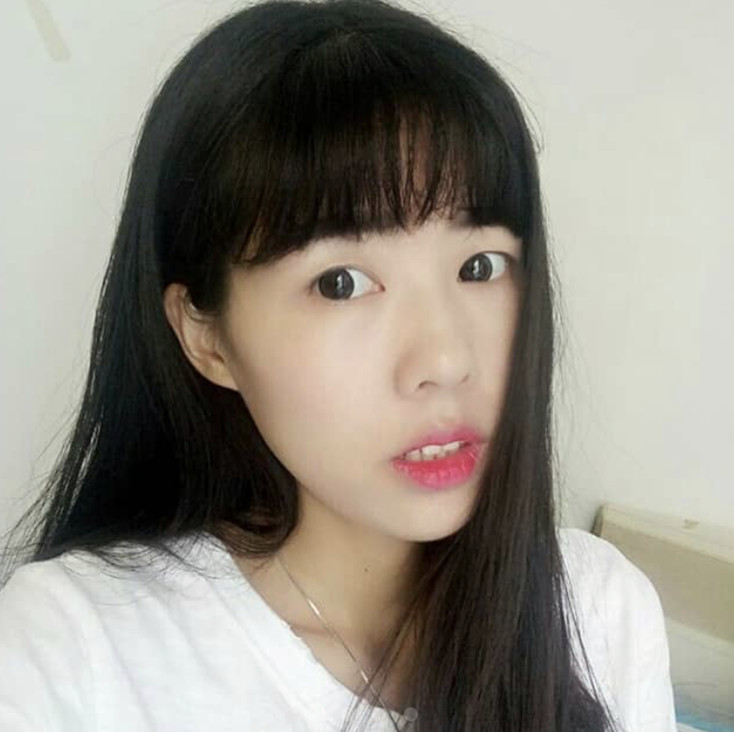 花映晴空的照片