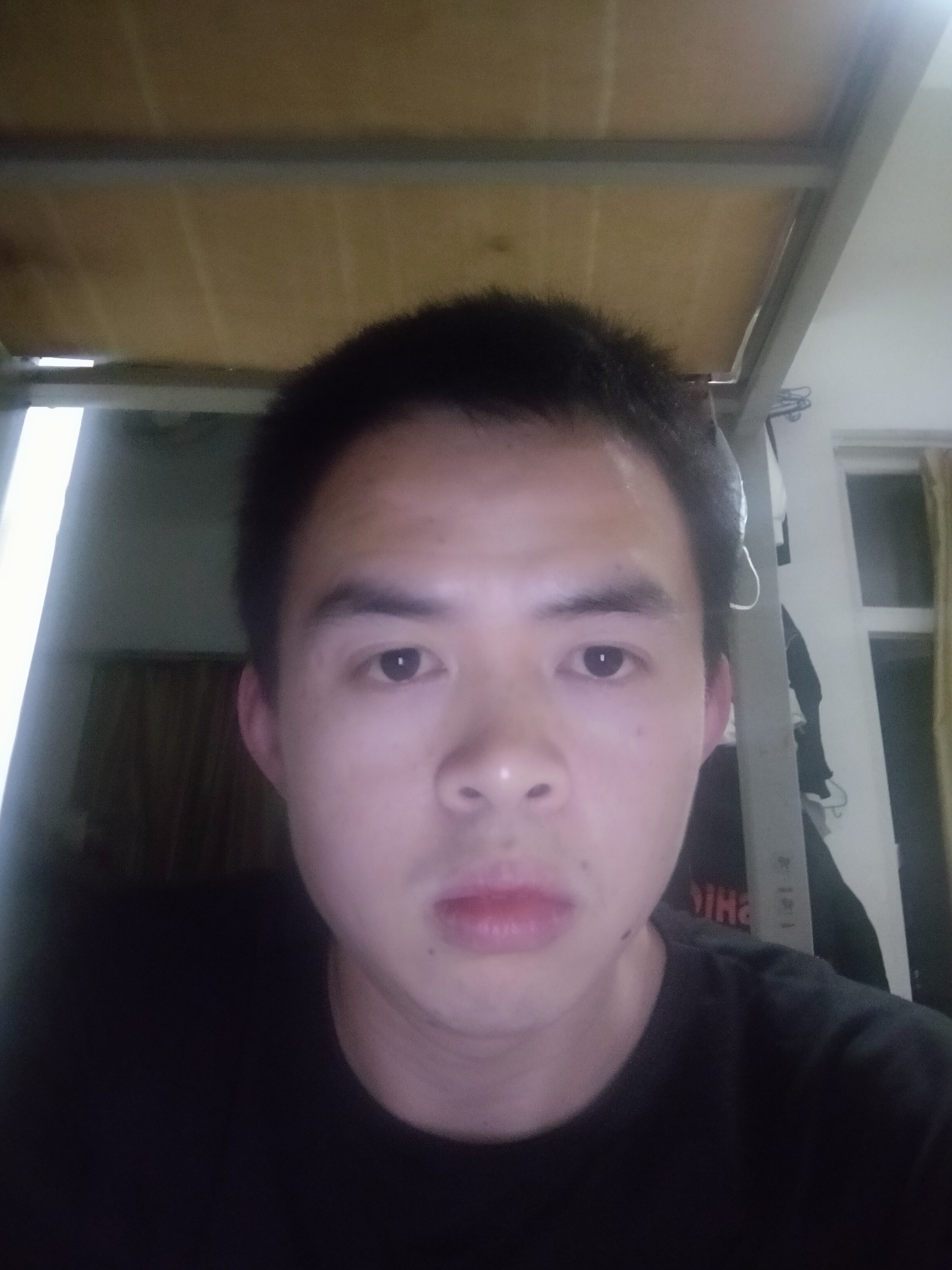 李培建的照片