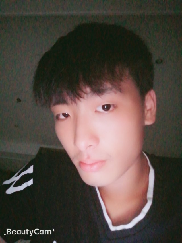 黄学意，的照片