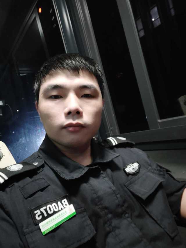 挚笔抒情的照片