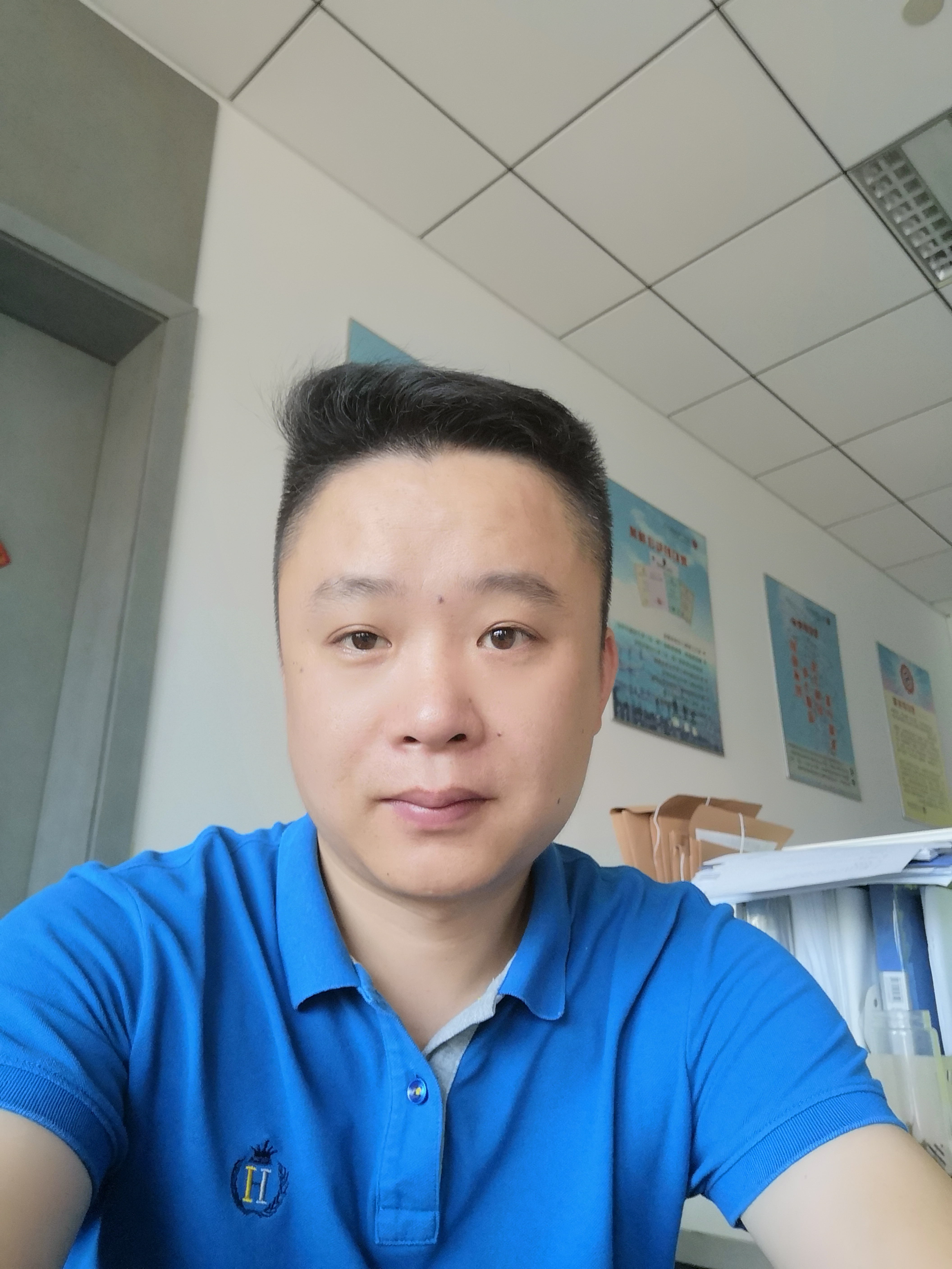 强子777的照片