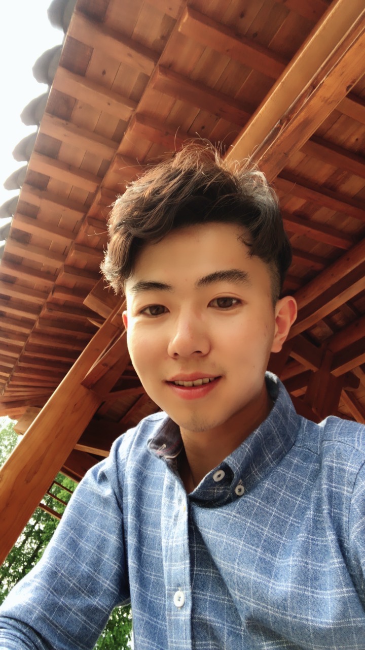 华、少的照片