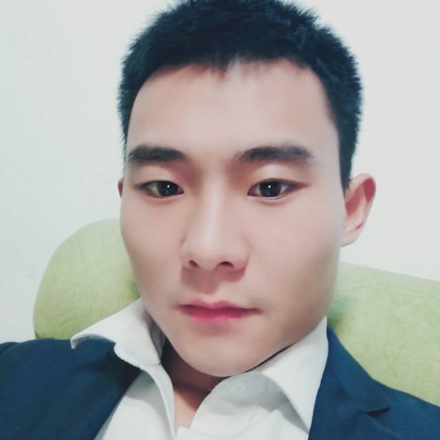 小海豚踢愤怒的照片