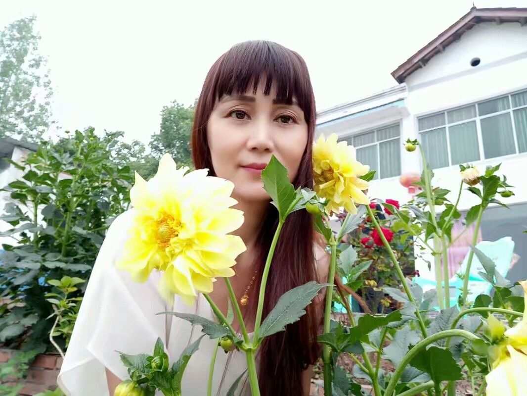 lq勿忘初心的照片