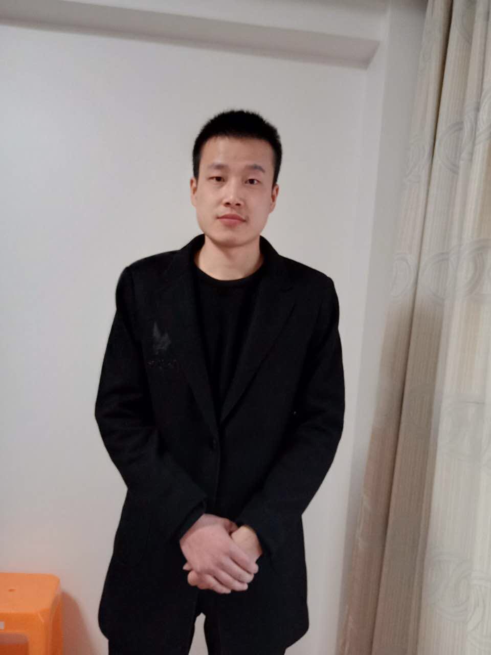 七星下的雨的照片