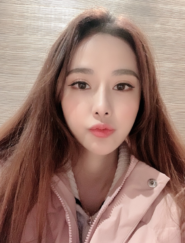 Nicole23的照片