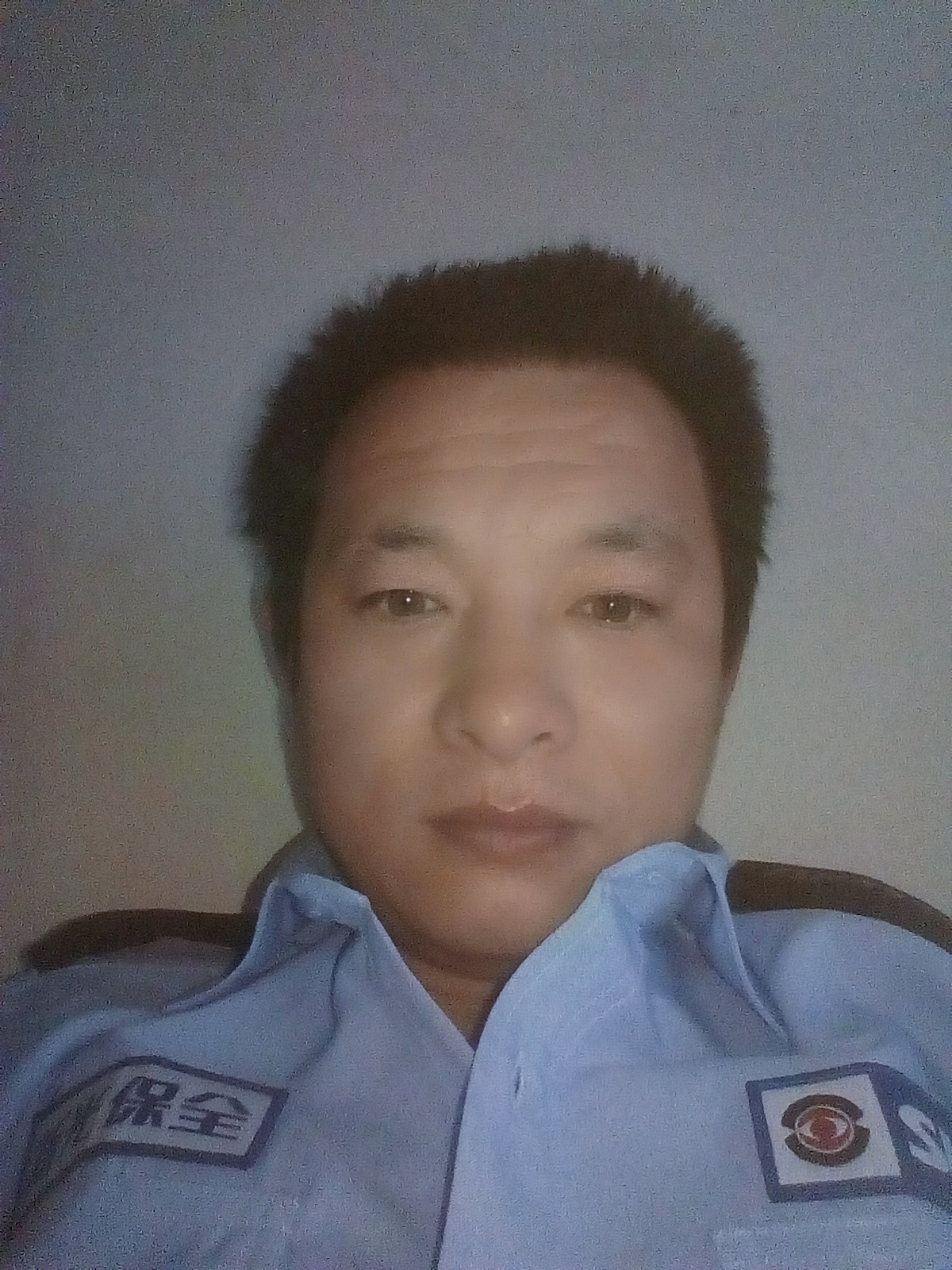一本正经得胡说的照片