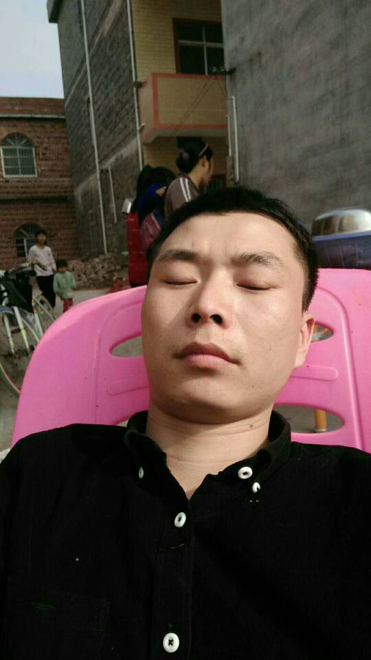 努力莫的照片