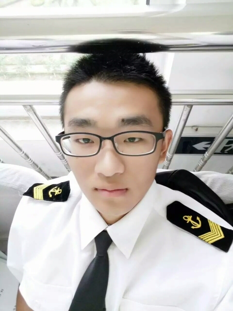 唯欠佳人的照片