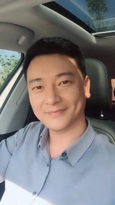 隐藏的爱的照片