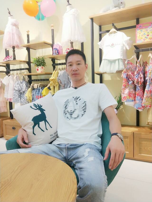 胡拉斯特的照片