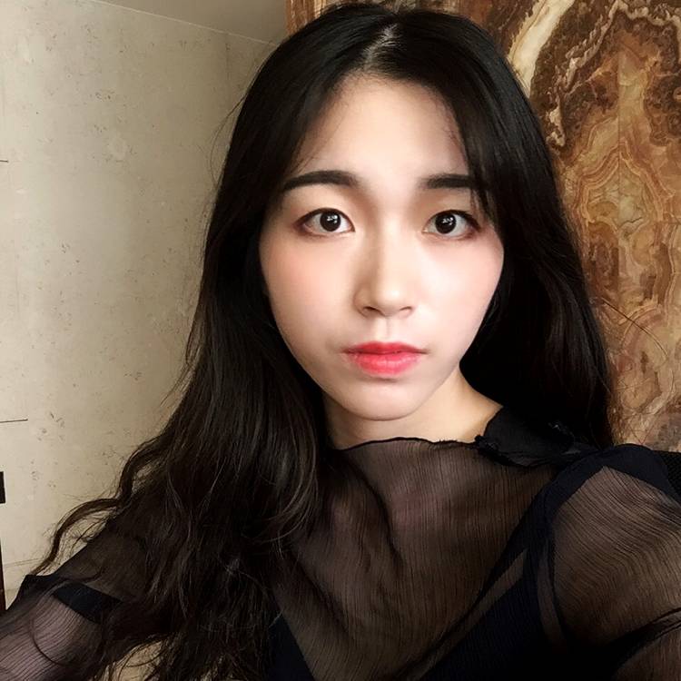 花栗鼠小姐的照片