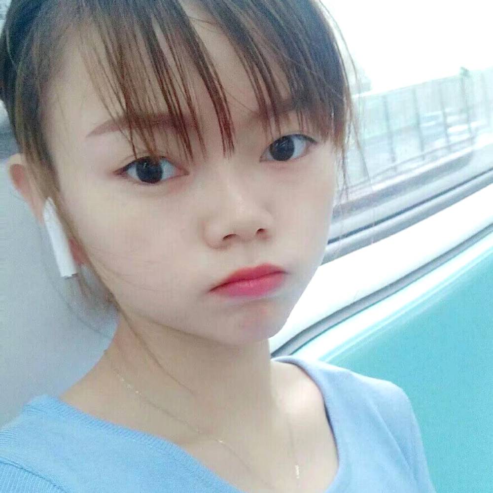 Linda萝莉的照片