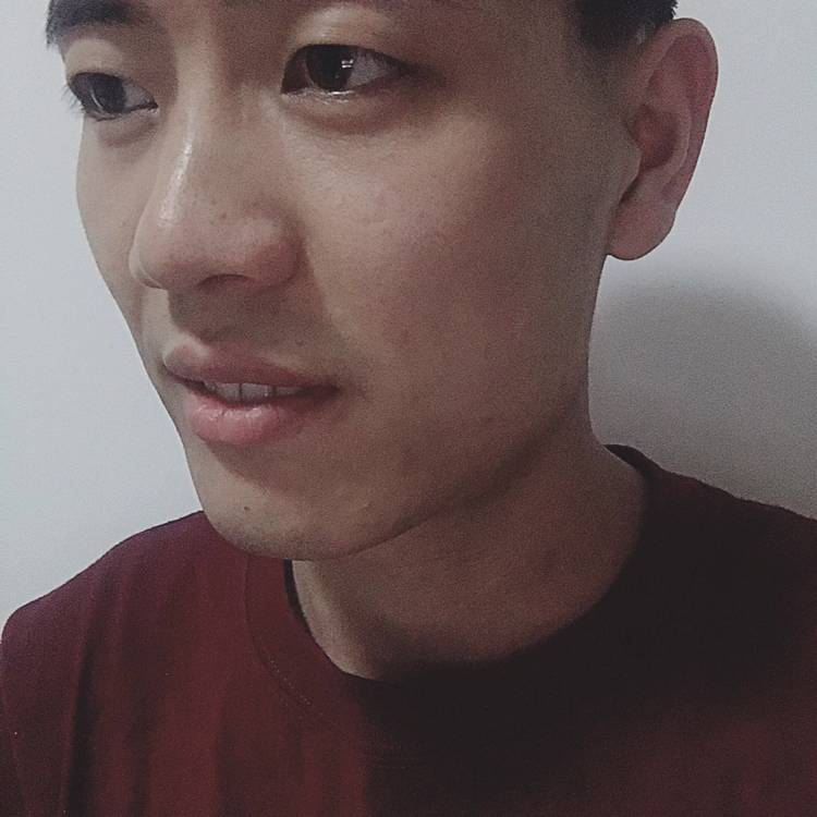 秉文的照片