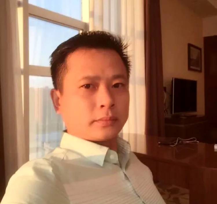 李金来了的照片
